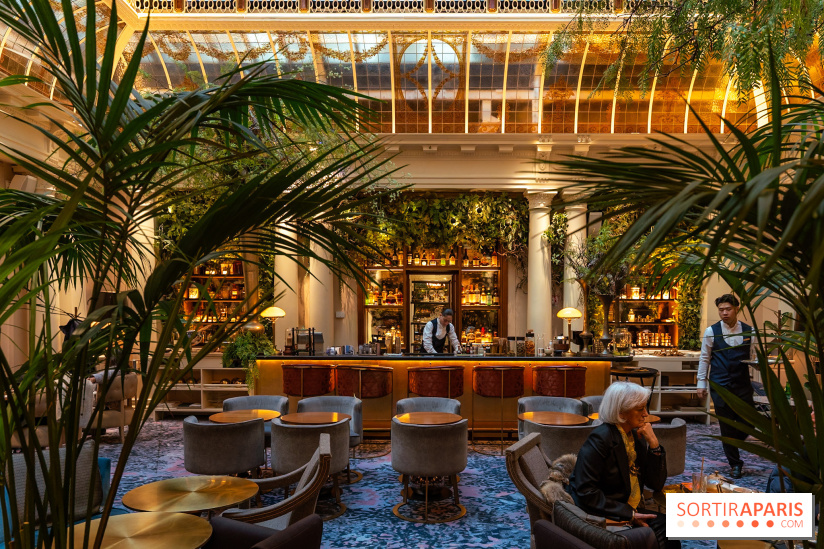 Le tea time Emily in Paris de l'Hôtel du Louvre - A7C04017