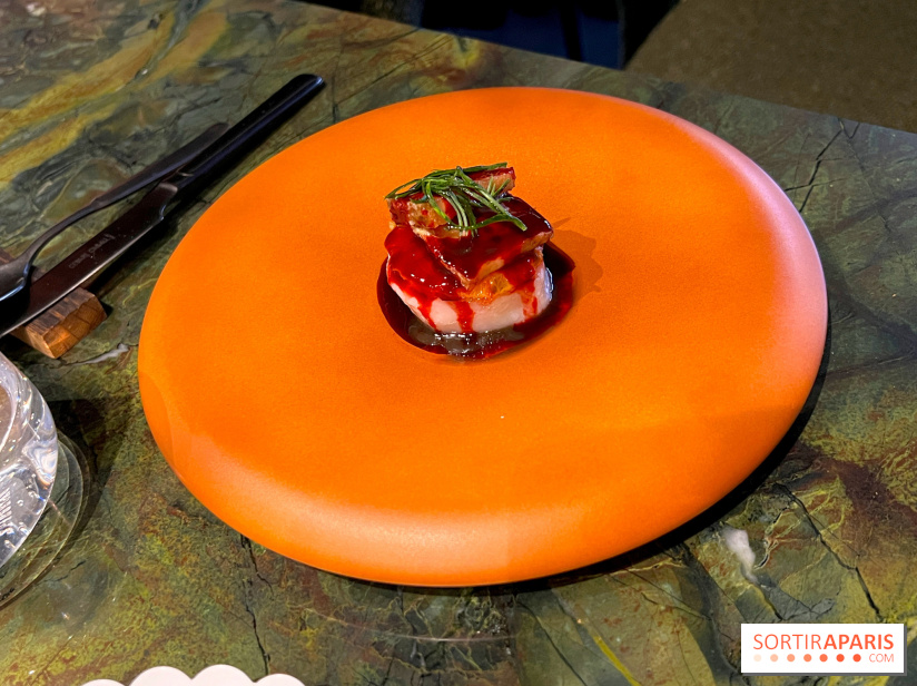 Mantra - St-Jacques pochée, orange sanguine, poitrine croustillante