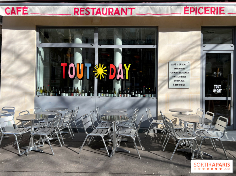 Tout Day - Terrasse devanture