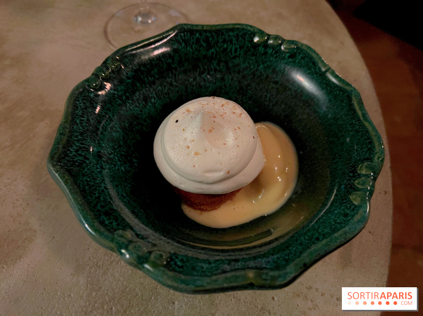 Vivide - Dessert meringue poivre et glace piment