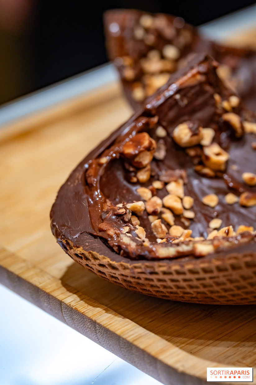 L'oeuf de Pâques gaufrette et chocolats du Ritz Paris le Comptoir