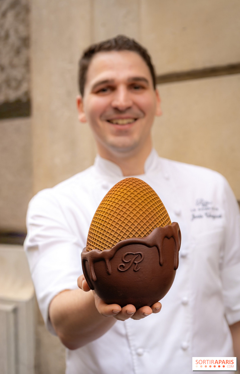 L'oeuf de Pâques gaufrette et chocolats du Ritz Paris le Comptoir