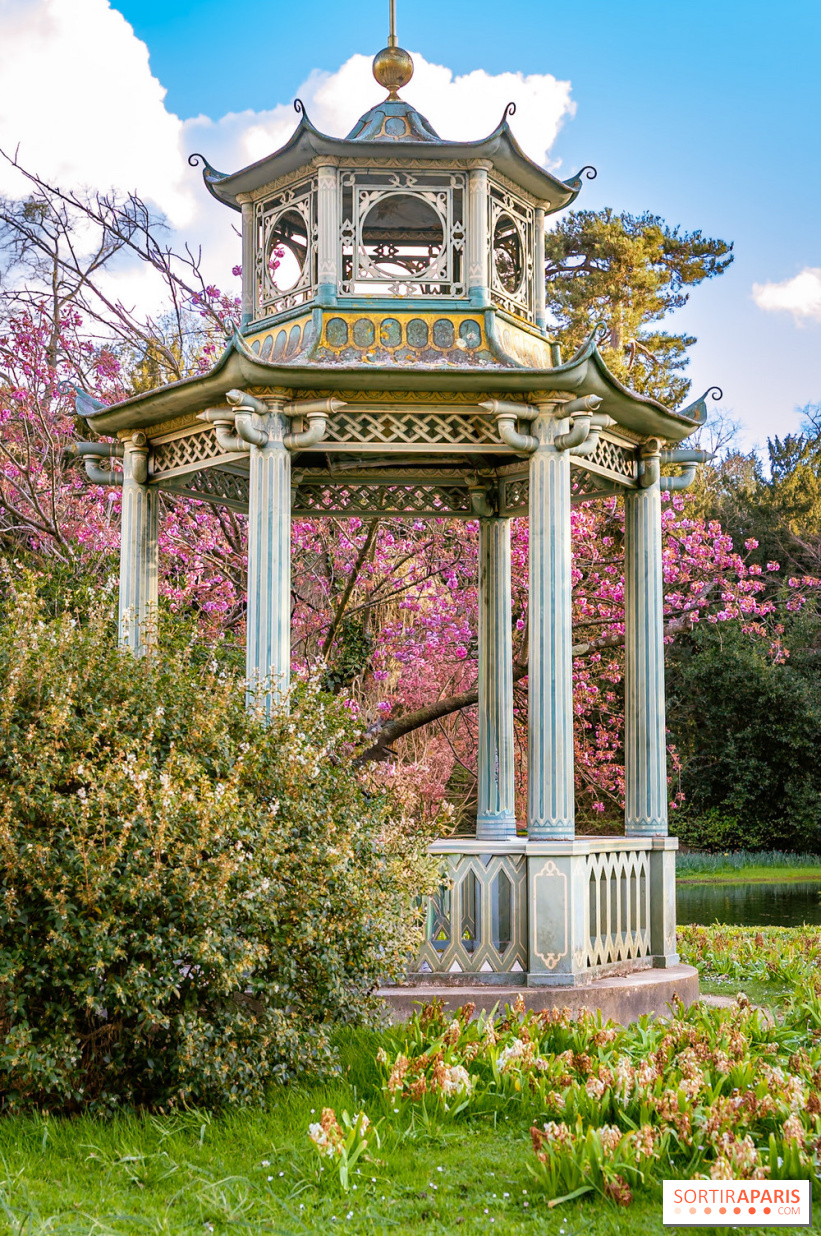 Le Parc de Bagatelle au printemps, cerisier, tulipes et jonquilles - photos