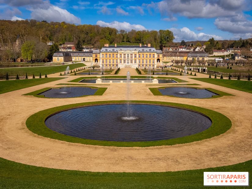 Les tulipes du Château de Dampierre, son jardin anglais et le jardin Le Nôtre