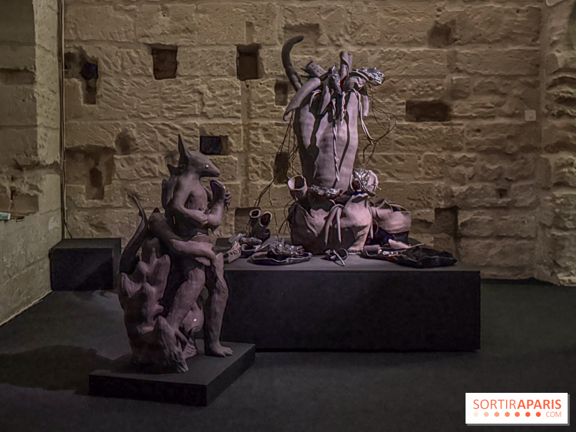 Inkarna : l’exposition de Yosra Mojtahedi à l’Abbaye de Maubuisson