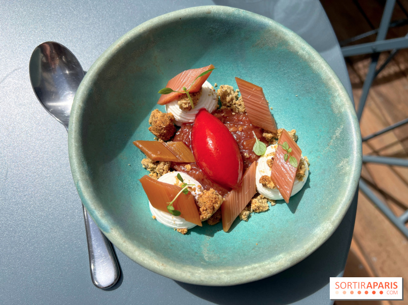 Rooster - Dessert rhubarbe, glace piquillos framboise