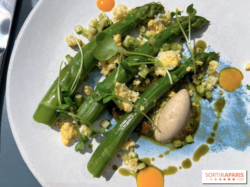 Rooster - Asperges vertes, pistou pistache
