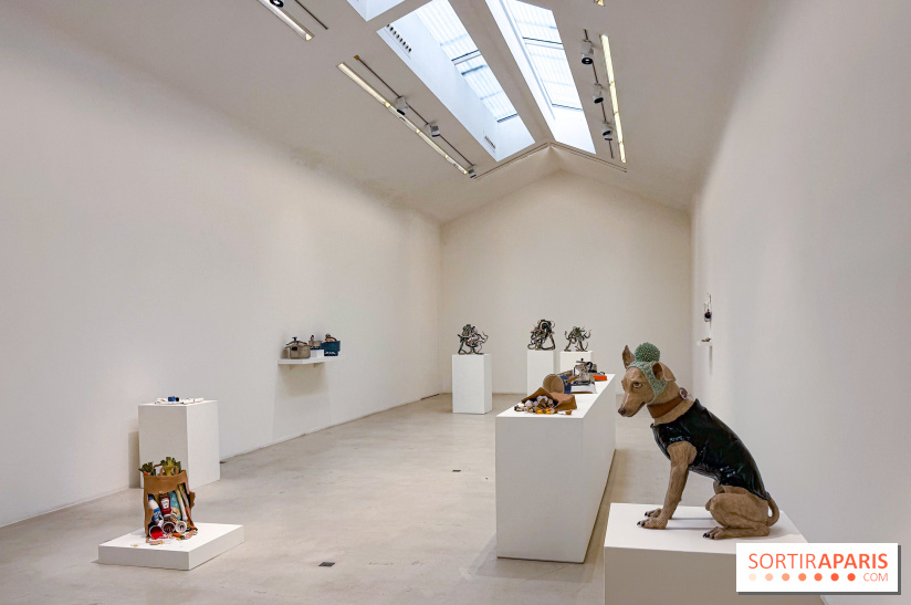 Serena Carone : une exposition dans un monde de faïence et de faux-semblants à la galerie Perrotin