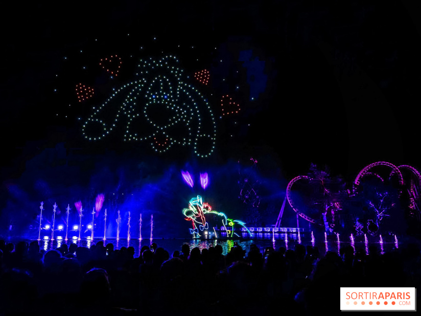 Parc Astérix : spectacle de drones, jets d'eau et feux d'artifice et nouveautés 2026, les photos