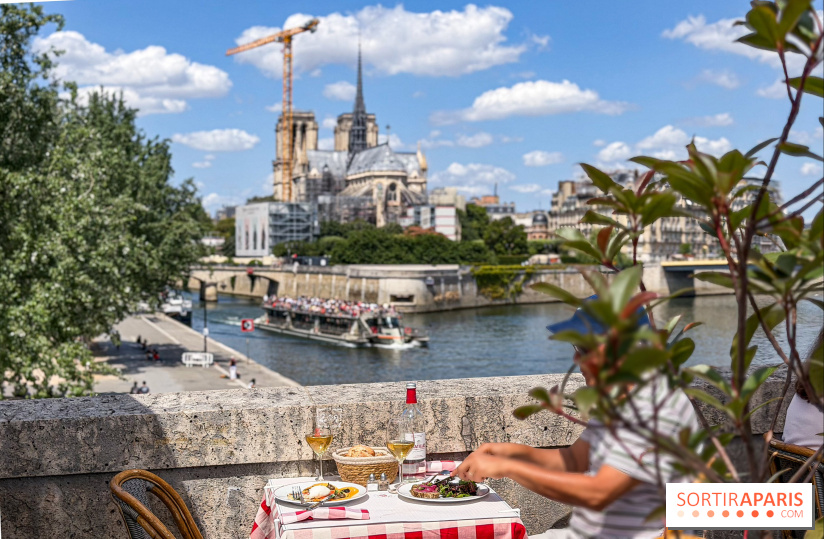 La Rôtisserie d'Argent rouvre sa charmante terrasse sur les quais parisiens pour le printemps-été 2026 - Facetune 21 07 2026 00 58 09