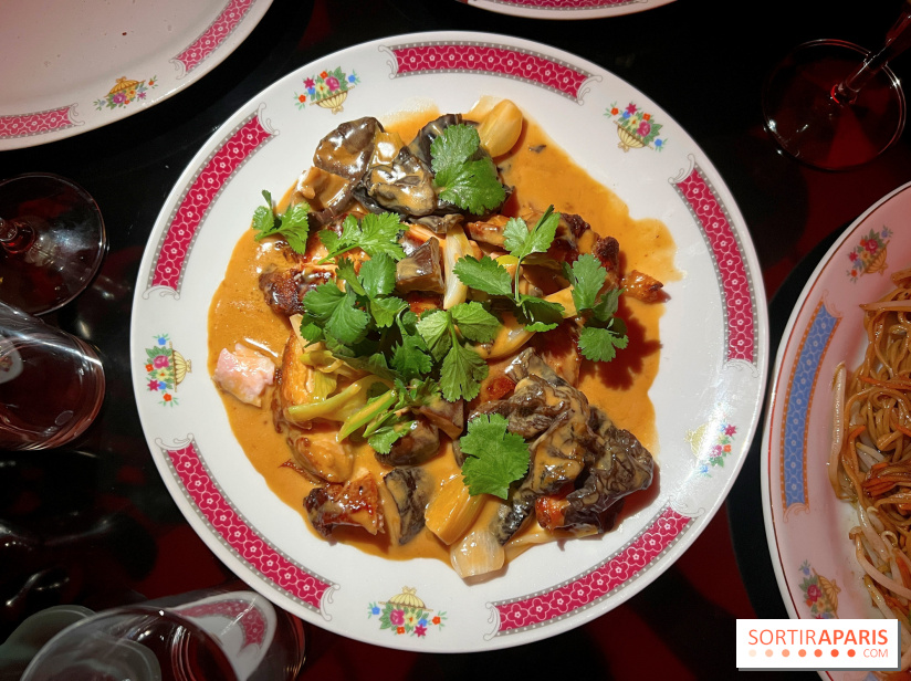Le Poisson Volant - Poulet braisé au vin jaune