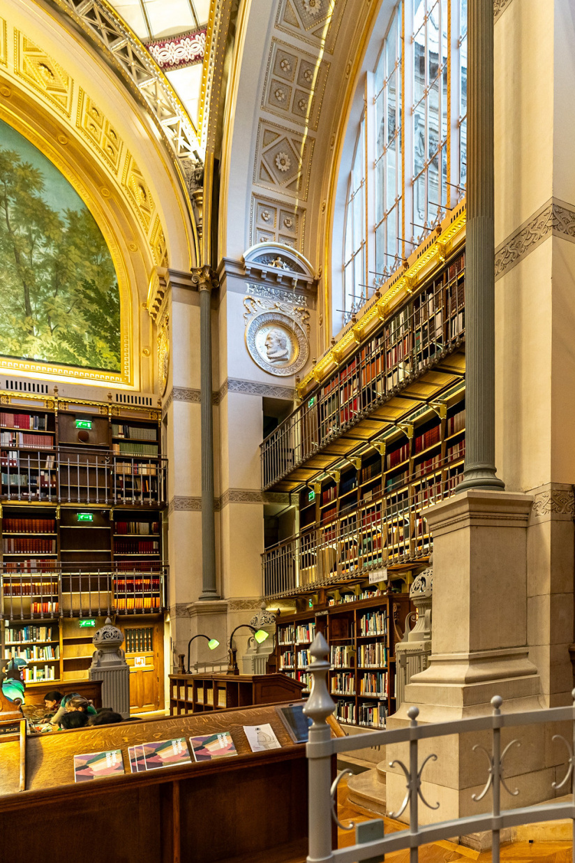Le saviez-vous ? Les formes de la salle Labrouste, la bibliothèque de l'INHA, est inspirée de robes