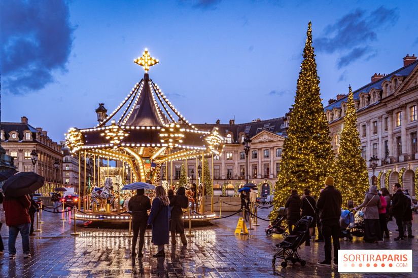 Top 15 des plus beaux Sapins de Noël à Paris 2024 : Place Vendôme