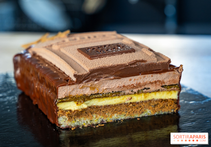 La Bûche de Noël de Christophe Michalak 2025 : la Boite aux lettres façon chocolat Dubaï