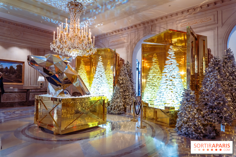 Le bar et salon de thé enchanté de Noël du George V 2025