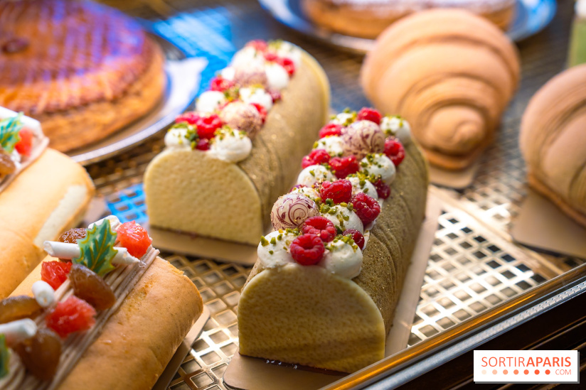 La Bûche de Noël croissant insolite du Bacha Coffee