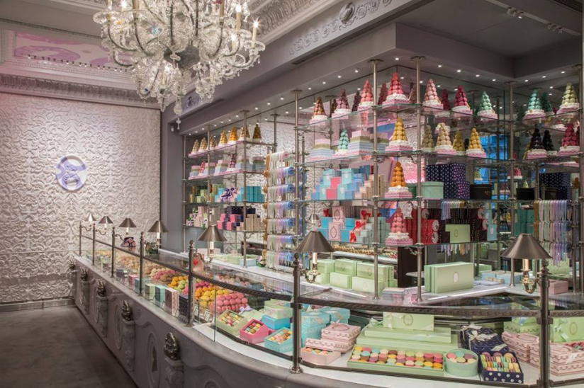Macaron only dans la nouvelle boutique Ladurée