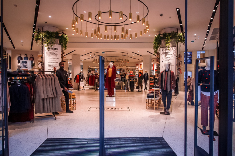 Le Monoprix des Champs-Elysées réouvre ses portes, entièrement rénové