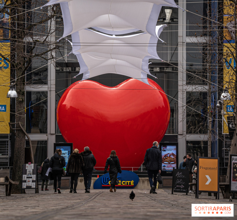 Un cœur XXL à Bercy Village pour la Saint-Valentin