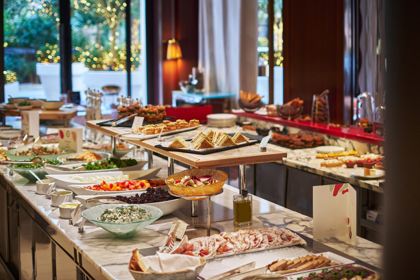 Brunch et chasse aux oeufs de Pâques 2022 au Royal Monceau Raffles Paris