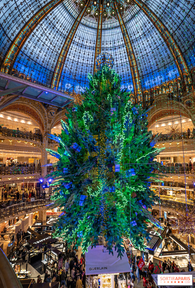 Sapin de Noël des Galeries Lafayette 2022