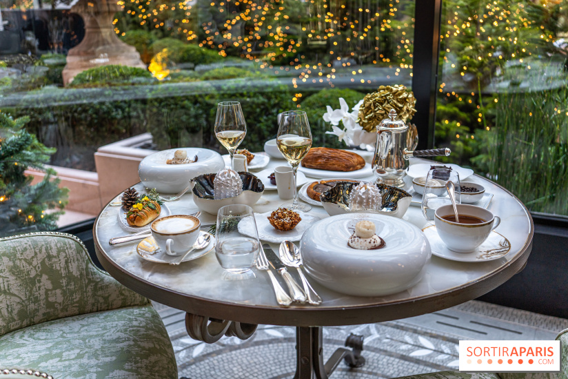 Les festivités de Noël 2023-2024 au Four Seasons Hotel George V, Paris