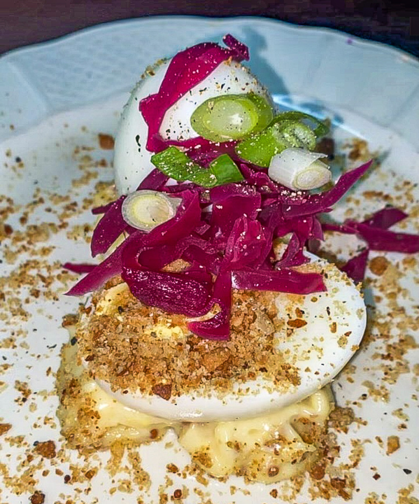 Le meilleur oeuf mayo du monde est à Un mets simple devenu star: à Paris, un restaurant a été couronné pour son œuf mayo, désigné meilleur au monde en 2023. Où le savourer ? Découvrez-le ici.Paris ! Découvrez le restaurant qui le sert !