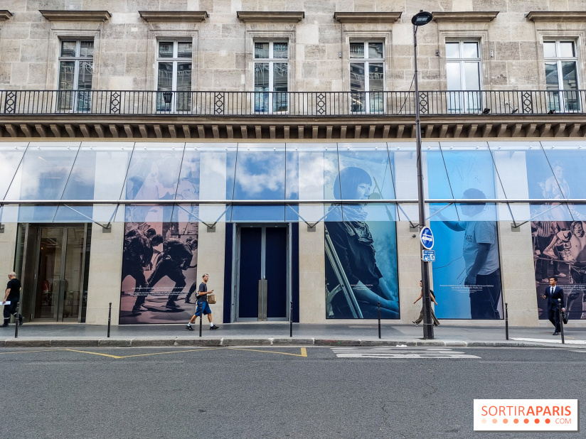 Paris : une installation de photos visible sur la future Fondation Cartier située près du Louvre