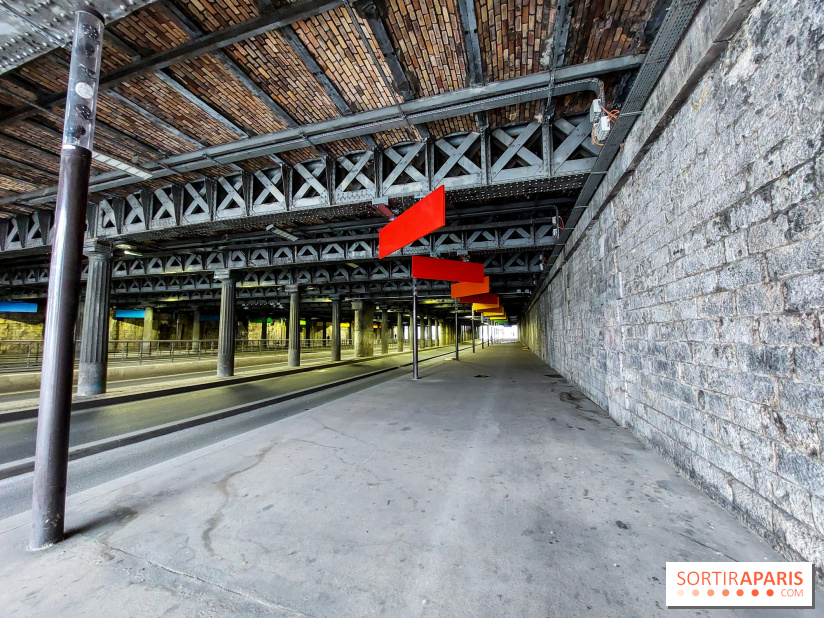 Spectrum, traversée chromatique : quelle est cette installation suspendue dans un tunnel à Paris ?