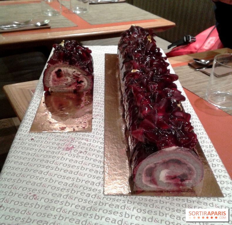 Bûche Bread & Roses