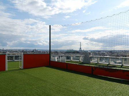 Le PSG s'installe aux Galeries Lafayette