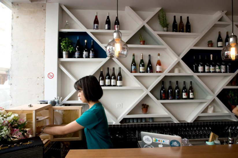 Aux deux cygnes : vins naturels et grignotages