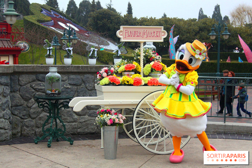 Le Printemps s'installe à Disneyland Paris