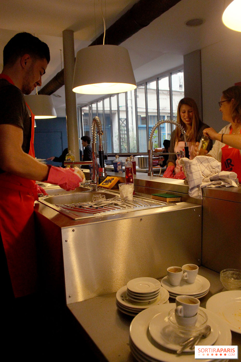 MIR Restaurant, le restaurant l'on le fait sa vaiselle