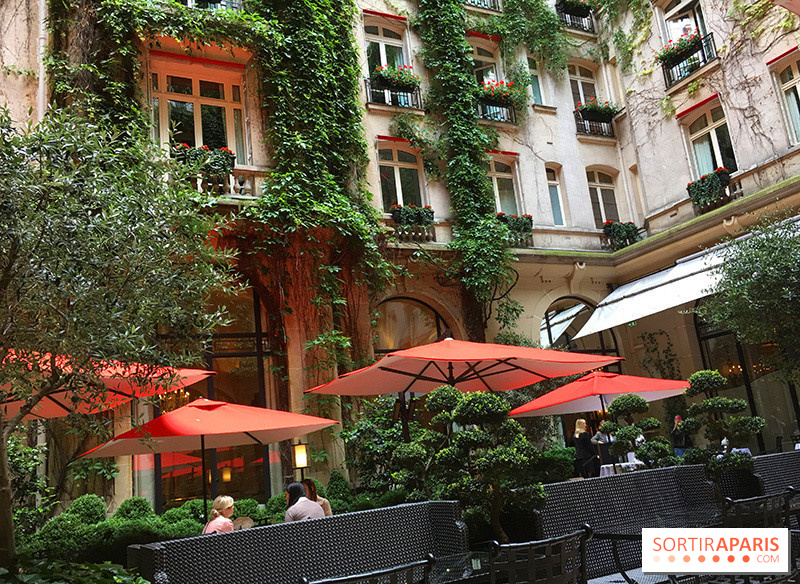 Les nouvelles pâtisseries du Plaza Athénée
