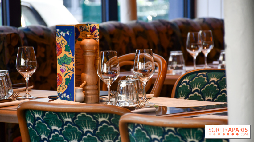 Brasserie Charlie, grands classiques & fruits de mer dans un esprit Art Nouveau à Neuilly-sur-Seine