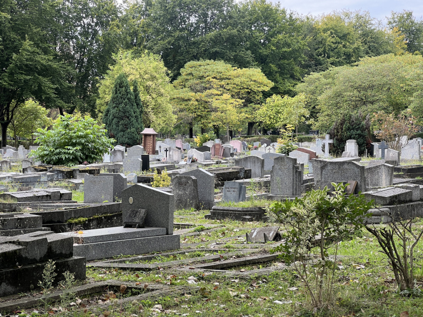 Ce cimetière de région parisienne est le plus grand de France... et ce n'est pas le Père Lachaise