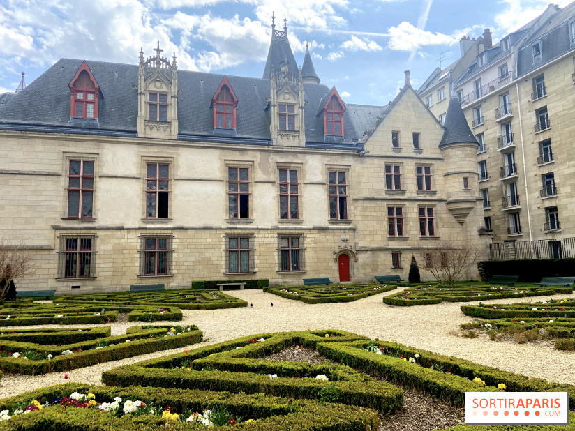 Le Jardin de l'Hôtel de Sens, un écrin de verdure à la française