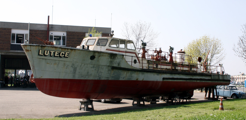 Le Lutèce : un bateau historique transformé en spot culturel et festif 