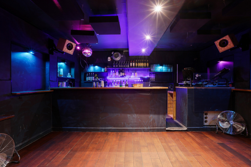 Zozoo bar, le restaurant-club gourmand à l'ambiance speakeasy qui fait vibrer la Butte-aux-Cailles