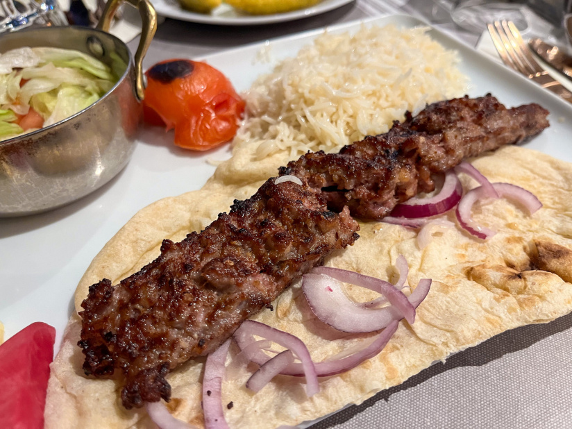 Bistro Baghdad, un restaurant irakien abordable à deux pas des Champs-Elysées