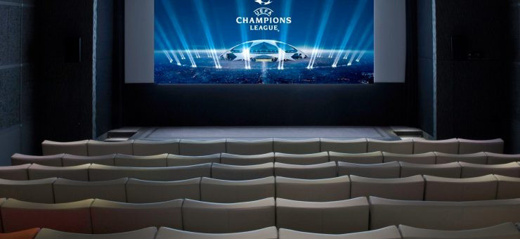 Saint-Valentin 2018 : du foot et du glamour au Royal Monceau