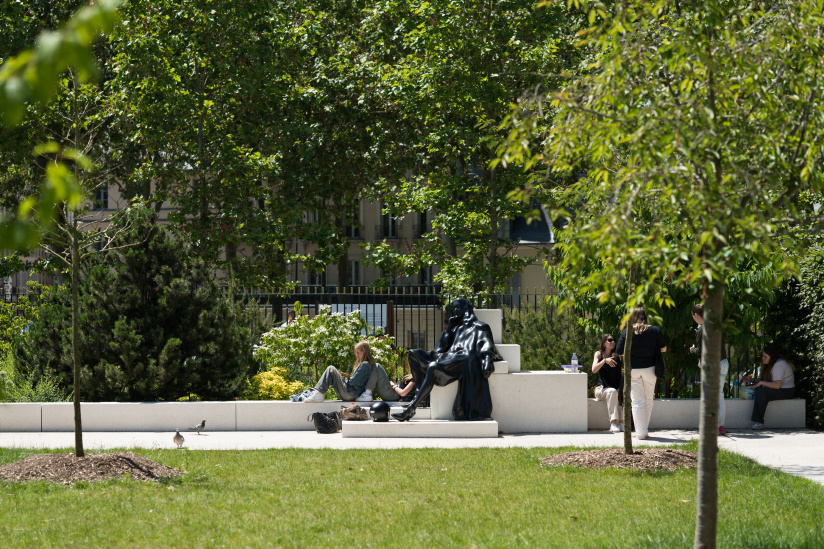 Le saviez-vous ? À Versailles, vous pouvez vous assoir sur les genoux de Molière