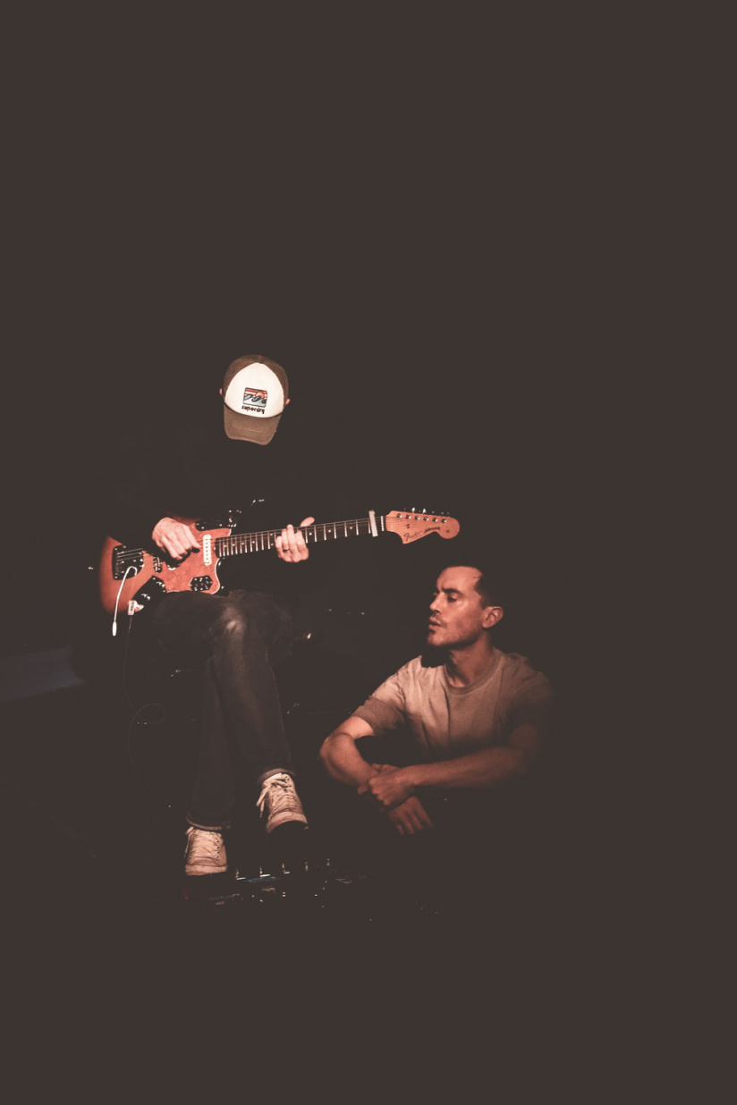 Aime moi : Fabien Ducommun en voyage intérieur au Théâtre des Mathurins