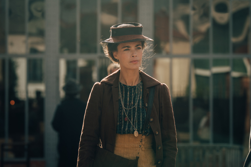 Alice : Bérénice Bejo incarne la pionnière du cinéma dans la série HBO Max