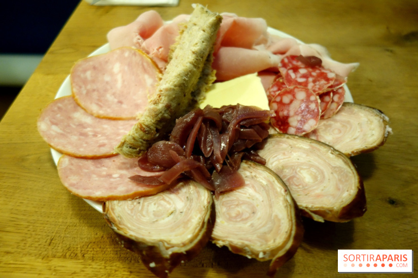 Bidoche : la boucherie qui cache un restaurant à Paris