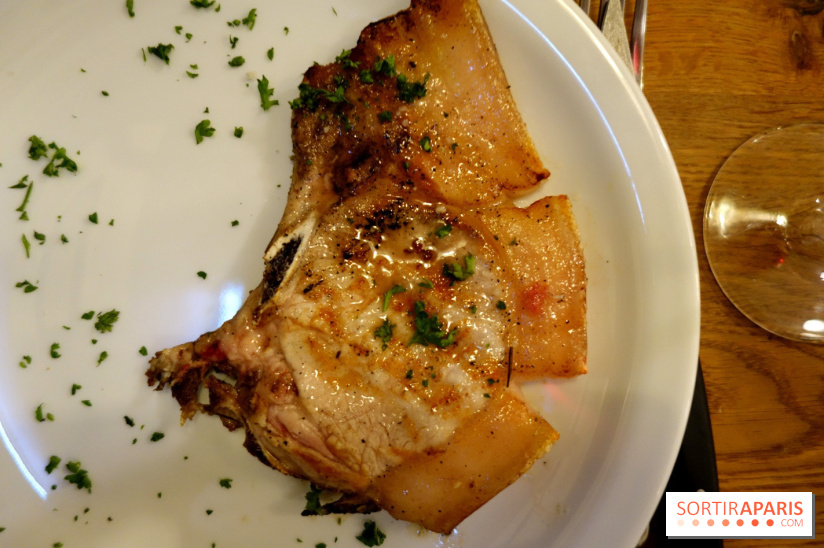 Bidoche : la boucherie qui cache un restaurant à Paris