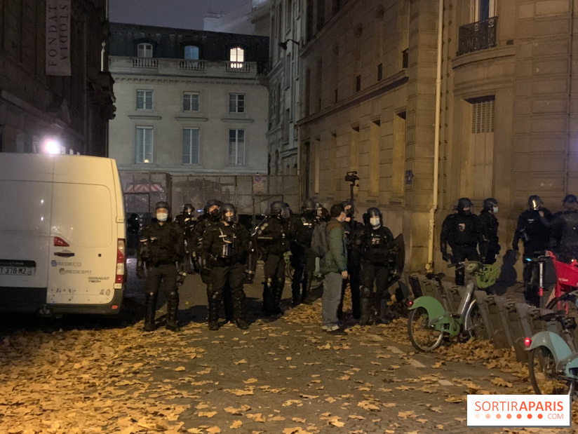 Manifestation contre la loi de sécurité globale : les policiers sortent les canons à eau