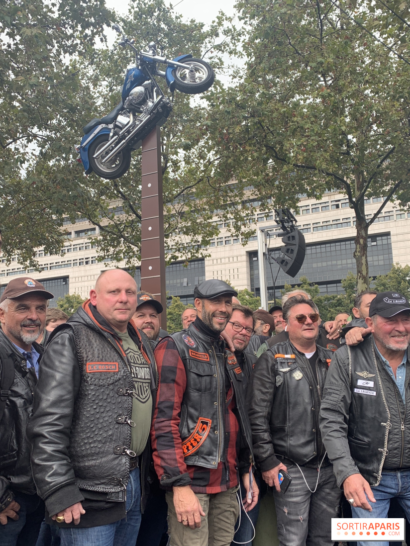 Journée d'hommages à Johnny Hallyday ce mardi: esplanade, statue, concert... le programme à Paris