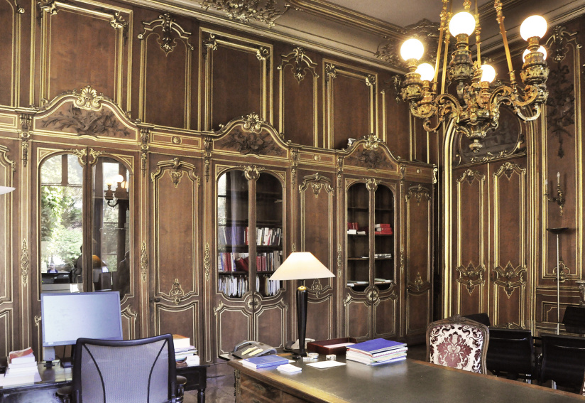 Comment visiter l'hôtel de Bourvallais, siège du Ministère de la Justice à Paris ?